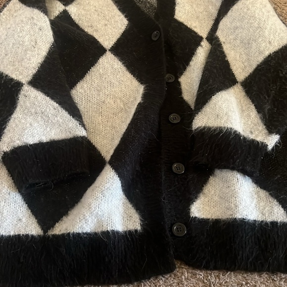 H&M Grandpa Sweater - Picture 3 of 3